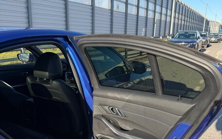 BMW 3 серия, 2019 год, 3 990 000 рублей, 14 фотография