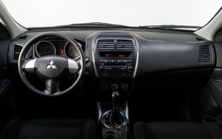 Mitsubishi ASX I рестайлинг, 2012 год, 999 000 рублей, 17 фотография