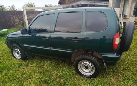 Chevrolet Niva I рестайлинг, 2004 год, 270 000 рублей, 5 фотография