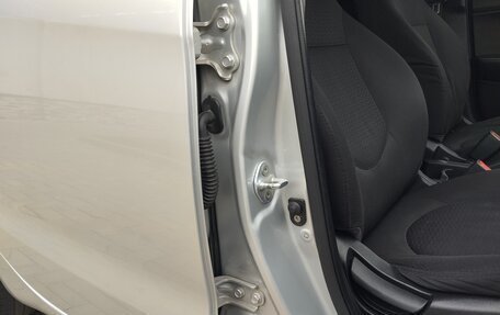KIA Rio III рестайлинг, 2014 год, 935 000 рублей, 14 фотография