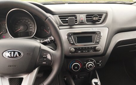 KIA Rio III рестайлинг, 2014 год, 935 000 рублей, 18 фотография