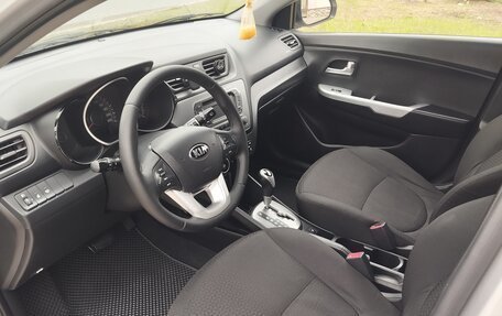 KIA Rio III рестайлинг, 2014 год, 935 000 рублей, 35 фотография