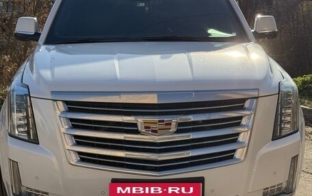 Cadillac Escalade IV, 2016 год, 3 700 000 рублей, 5 фотография