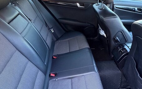 Mercedes-Benz C-Класс, 2011 год, 1 100 000 рублей, 8 фотография