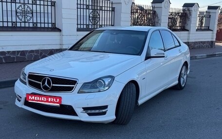 Mercedes-Benz C-Класс, 2011 год, 1 100 000 рублей, 3 фотография