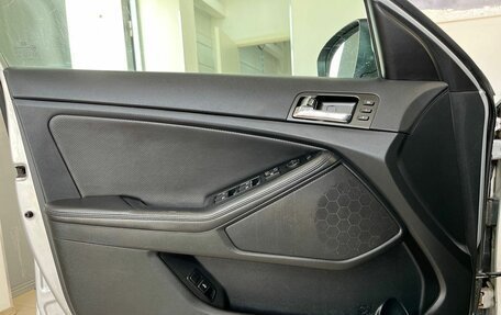 KIA Optima III рестайлинг, 2013 год, 1 050 000 рублей, 24 фотография
