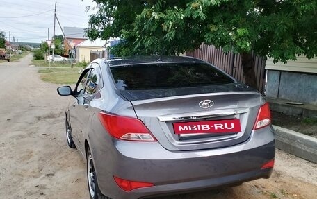Hyundai Solaris II рестайлинг, 2016 год, 900 000 рублей, 2 фотография