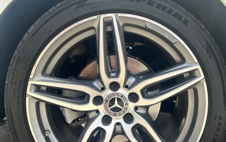 Mercedes-Benz E-Класс, 2018 год, 3 000 000 рублей, 11 фотография