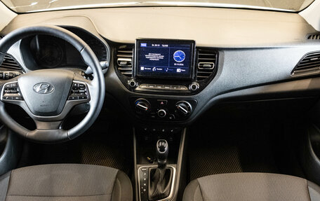 Hyundai Solaris II рестайлинг, 2021 год, 1 418 000 рублей, 5 фотография