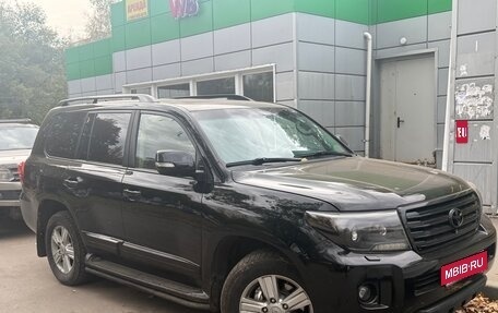 Toyota Land Cruiser 200, 2013 год, 4 000 000 рублей, 1 фотография