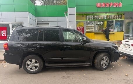 Toyota Land Cruiser 200, 2013 год, 4 000 000 рублей, 2 фотография