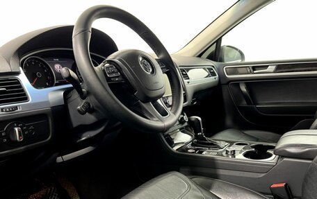 Volkswagen Touareg III, 2012 год, 1 700 000 рублей, 10 фотография