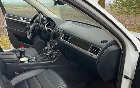 Volkswagen Touareg III, 2016 год, 2 650 000 рублей, 15 фотография