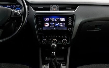 Skoda Octavia, 2019 год, 1 900 000 рублей, 7 фотография