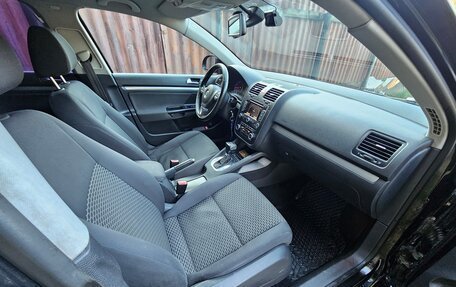 Volkswagen Jetta VII, 2010 год, 770 000 рублей, 9 фотография