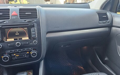 Volkswagen Jetta VII, 2010 год, 770 000 рублей, 12 фотография