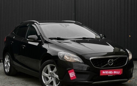 Volvo V40 Cross Country I, 2014 год, 1 650 000 рублей, 3 фотография