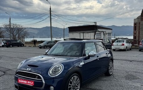 MINI Hatch, 2015 год, 1 950 000 рублей, 1 фотография