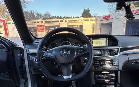 Mercedes-Benz E-Класс, 2010 год, 1 475 000 рублей, 15 фотография