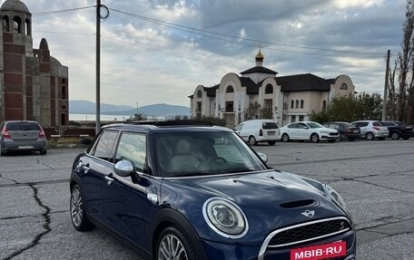 MINI Hatch, 2015 год, 1 950 000 рублей, 2 фотография