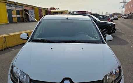 Renault Logan II, 2015 год, 640 000 рублей, 3 фотография