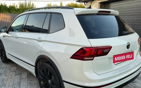 Volkswagen Tiguan II, 2020 год, 2 950 000 рублей, 4 фотография