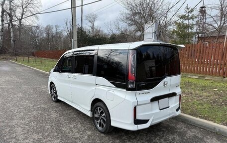 Honda Stepwgn IV рестайлинг, 2021 год, 2 000 000 рублей, 4 фотография