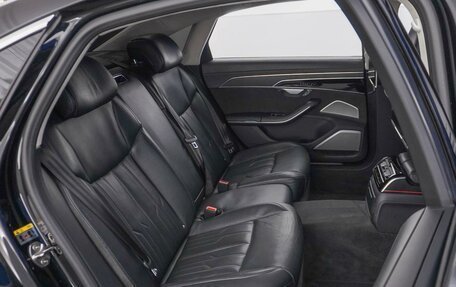 Audi A8, 2018 год, 4 399 547 рублей, 7 фотография