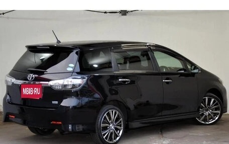 Toyota Wish II, 2017 год, 1 450 000 рублей, 8 фотография