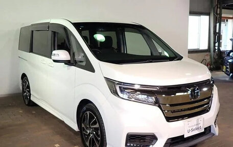 Honda Stepwgn IV рестайлинг, 2022 год, 2 300 000 рублей, 7 фотография