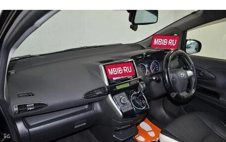 Toyota Wish II, 2017 год, 1 450 000 рублей, 17 фотография