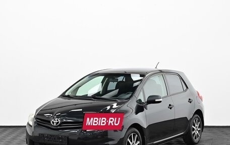 Toyota Auris II, 2011 год, 949 000 рублей, 3 фотография