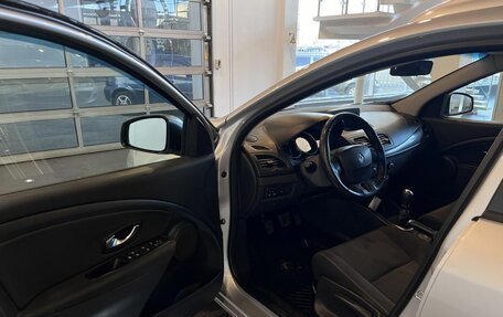 Renault Megane III рестайлинг, 2011 год, 630 000 рублей, 20 фотография