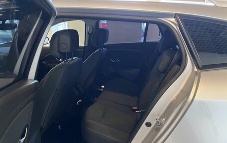 Renault Megane III рестайлинг, 2011 год, 630 000 рублей, 24 фотография