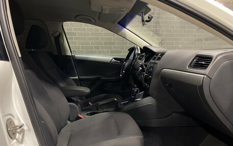 Volkswagen Jetta VII, 2016 год, 1 240 000 рублей, 9 фотография