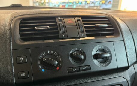 Skoda Roomster, 2012 год, 699 000 рублей, 18 фотография