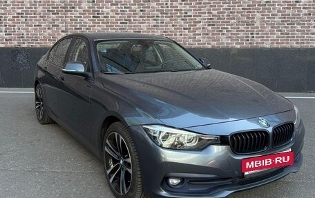 BMW 3 серия, 2019 год, 2 700 000 рублей, 2 фотография