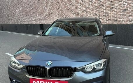 BMW 3 серия, 2019 год, 2 700 000 рублей, 4 фотография