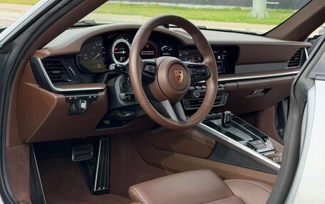 Porsche 911, 2022 год, 18 300 000 рублей, 7 фотография