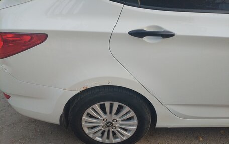 Hyundai Solaris II рестайлинг, 2013 год, 590 000 рублей, 3 фотография
