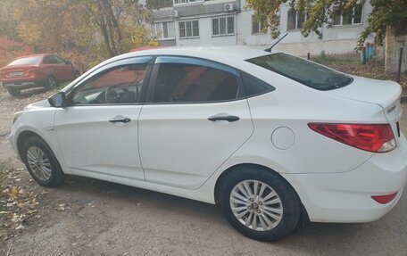 Hyundai Solaris II рестайлинг, 2013 год, 590 000 рублей, 9 фотография