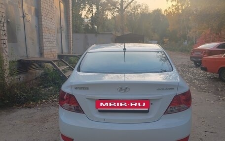 Hyundai Solaris II рестайлинг, 2013 год, 590 000 рублей, 8 фотография