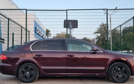 Skoda Superb III рестайлинг, 2009 год, 750 000 рублей, 3 фотография