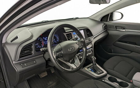 Hyundai Elantra VI, 2020 год, 1 795 000 рублей, 16 фотография