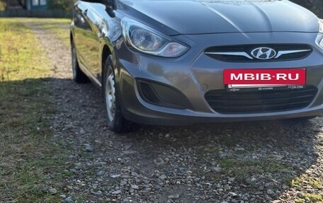 Hyundai Solaris II рестайлинг, 2014 год, 900 000 рублей, 18 фотография