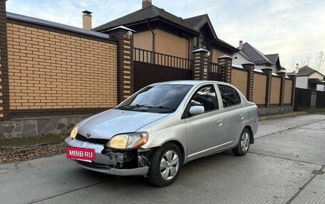 Toyota Platz, 2001 год, 225 000 рублей, 3 фотография