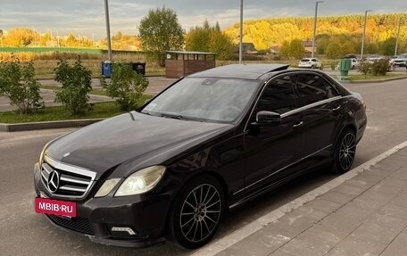 Mercedes-Benz E-Класс, 2011 год, 1 300 000 рублей, 8 фотография