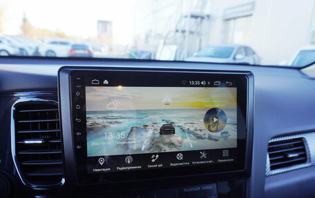 Mitsubishi Outlander III рестайлинг 3, 2014 год, 1 350 000 рублей, 14 фотография