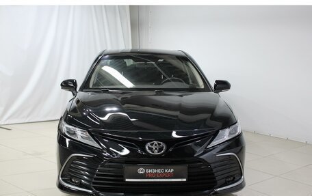 Toyota Camry, 2021 год, 2 440 000 рублей, 2 фотография