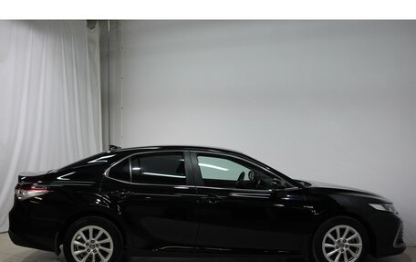 Toyota Camry, 2021 год, 2 440 000 рублей, 4 фотография